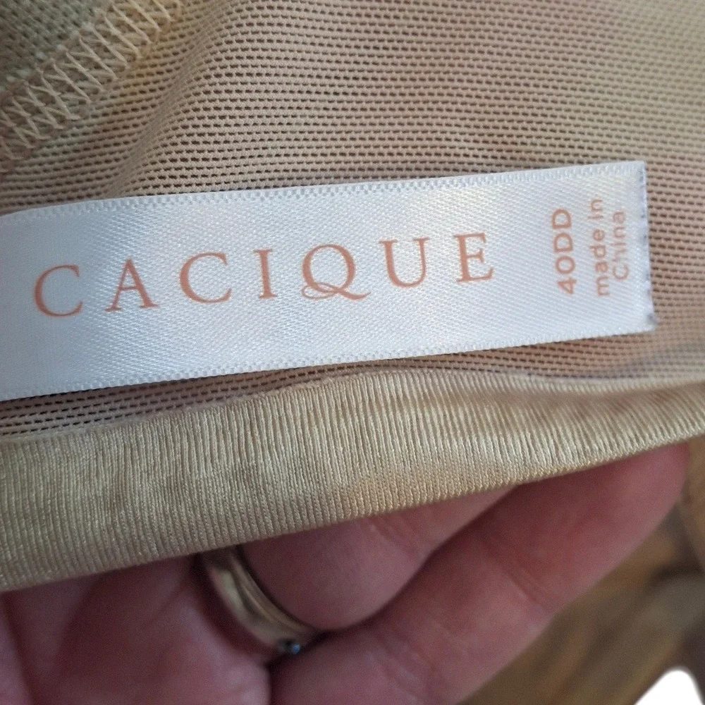 Cacique Smooth Boost Plunge Bra Tan Beige‎ Underwire 40DD 1038685